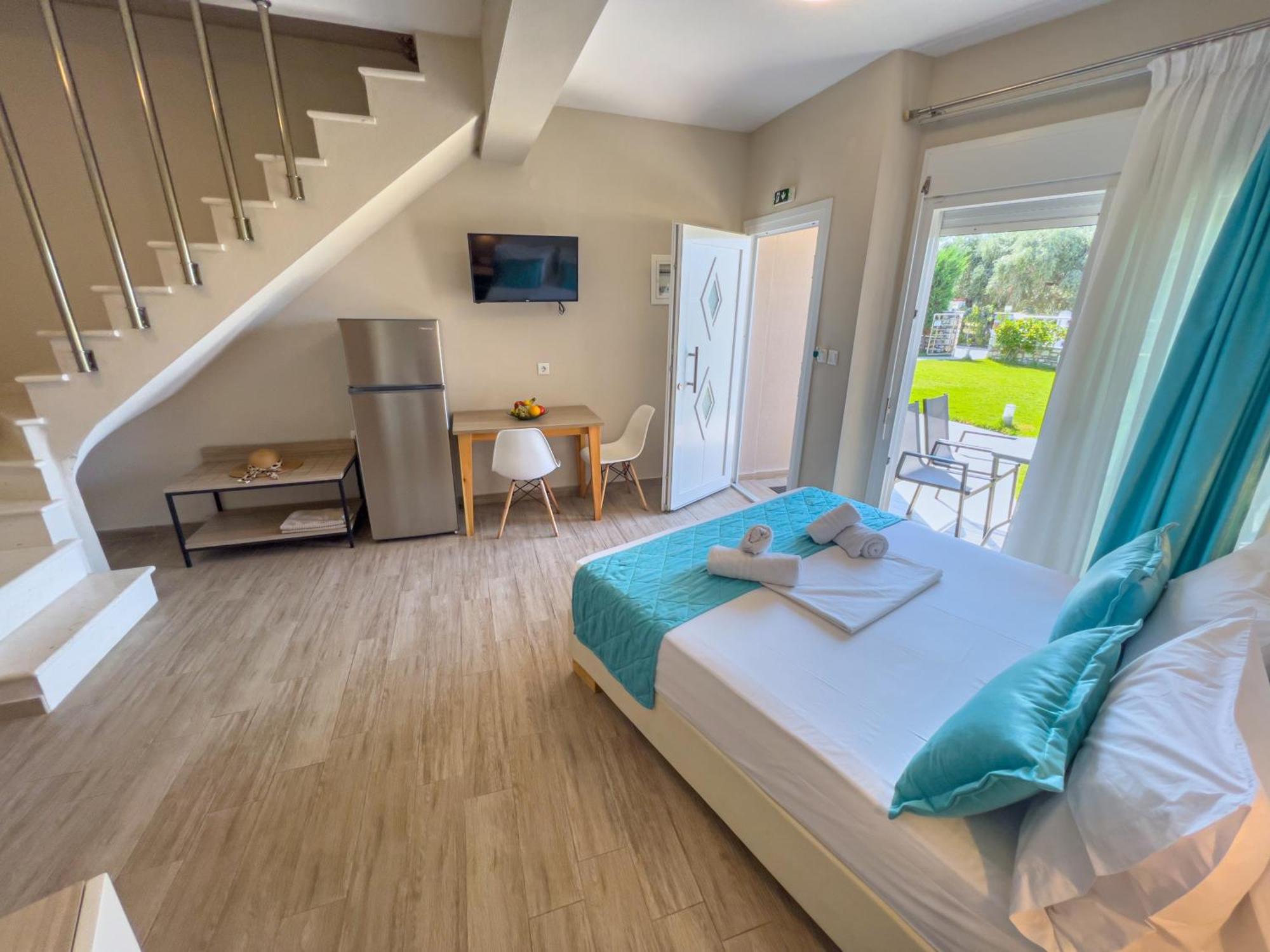 Yalos Beach Maisonettes 스칼라소티로스 외부 사진