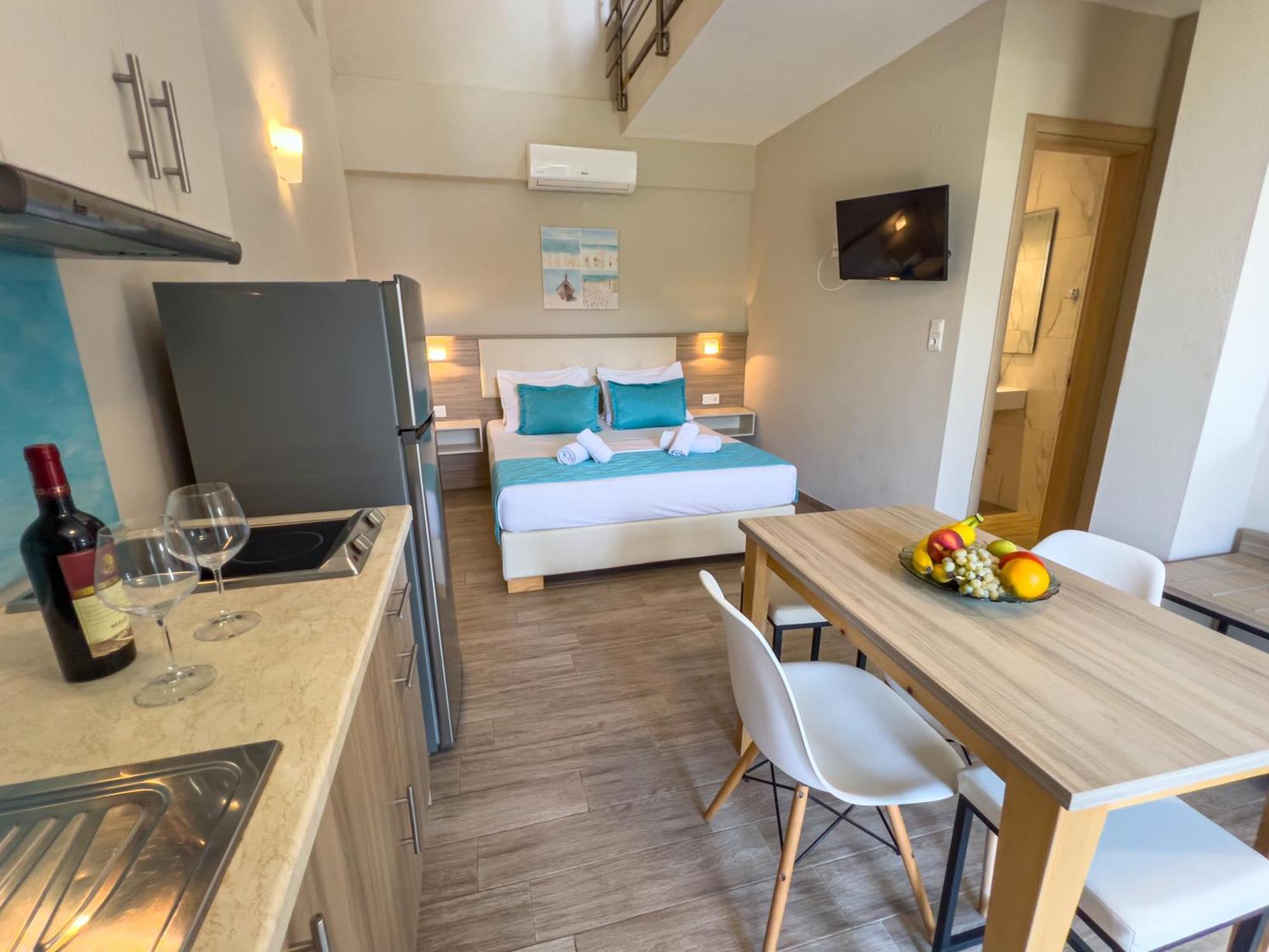 Yalos Beach Maisonettes 스칼라소티로스 외부 사진